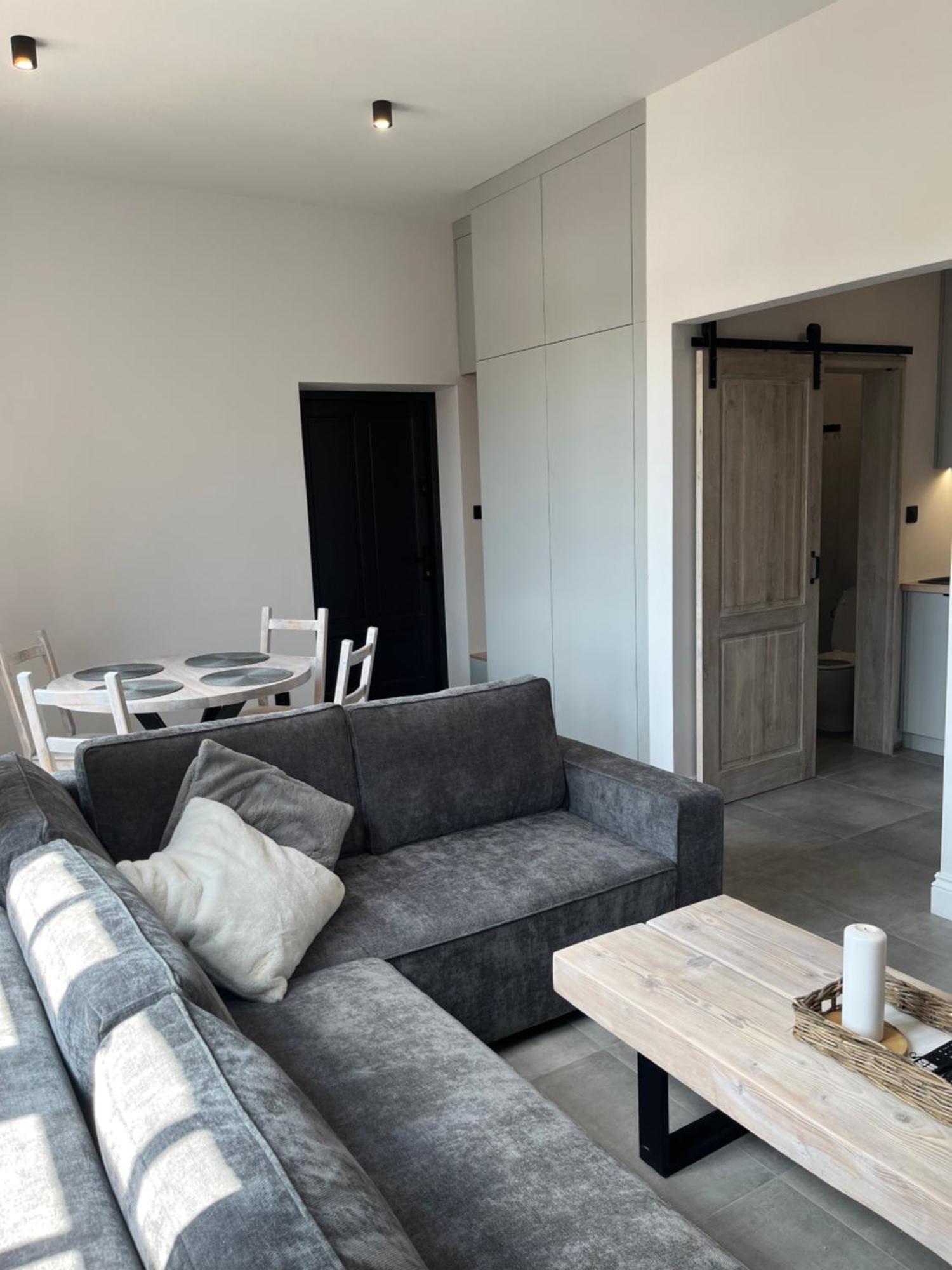 Neighbourhood Apartment Люблин Экстерьер фото