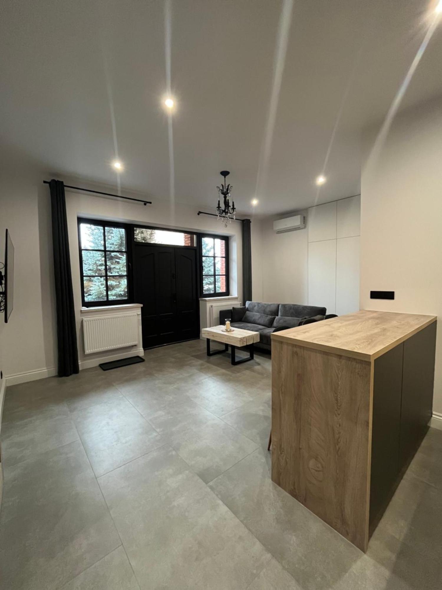 Neighbourhood Apartment Люблин Экстерьер фото